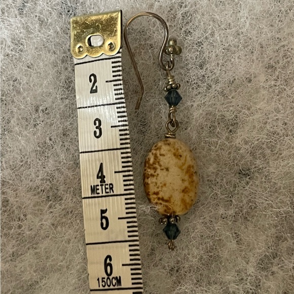 One of a kind handmade Jasper and quartz  earrings. - Picture 4 of 4